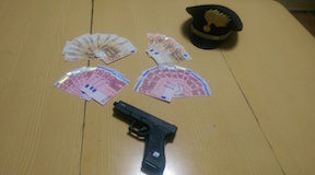 Flumeri, in possesso di banconote false e pistola ad aria compressa modificata: arrestato dai carabinieri