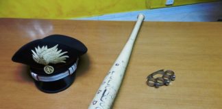 Fortino: tirapugni e mazza nel bagagliaio, nei guai 23enne