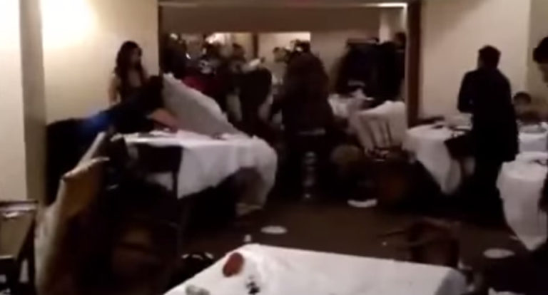 Somma Vesuviana: maxi-rissa durante cenone di Capodanno, volano piatti e posate in ristorante