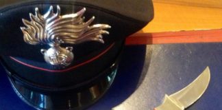 Roccabascerana: minaccia avventori bar con un coltello, arrestato