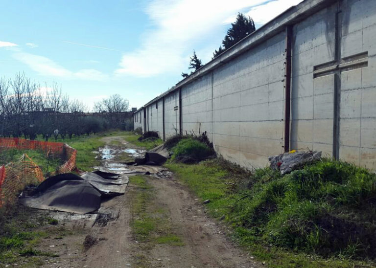 Sparanise, Sorvillo: discarica di rifiuti speciali alle spalle del cimitero