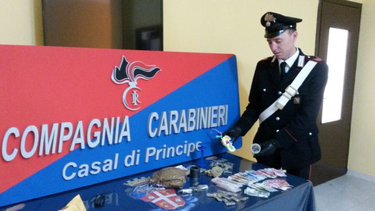 Casal di Principe: cocaina e marjuana in casa nonostante misura cautelare, arrestato