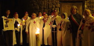 Aversa: inaugurata una lapide in memoria di don Salvatore de Filippo