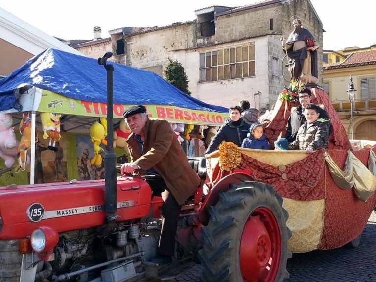 Festa di “Sant’Antuono” a Recale: domenica la riffa e la benedizione degli animali