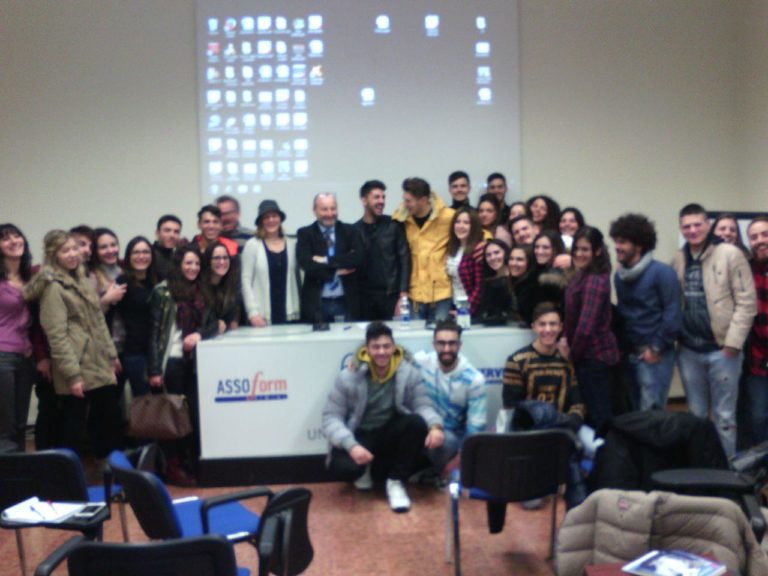 Marcianise: uno stage tra comunicazione, nuove tecnologie e chimica per gli studenti del Liceo “Quercia”