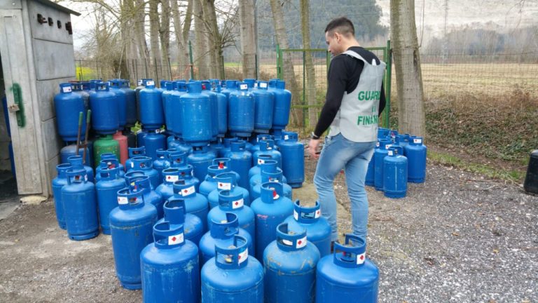 Vairano Patenora: scoperto deposito abusivo di gpl, scatta sequestro