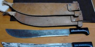 Bonito: macete e baionetta in casa, nei guai un 60enne