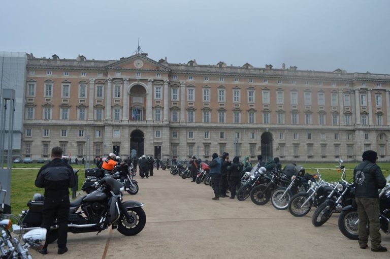Riding Season Hells Angels Caserta 2015, i centauri sfidano la pioggia