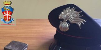 Ariano Irpino, al bar con mezzo panetto di hashish: arrestato pusher