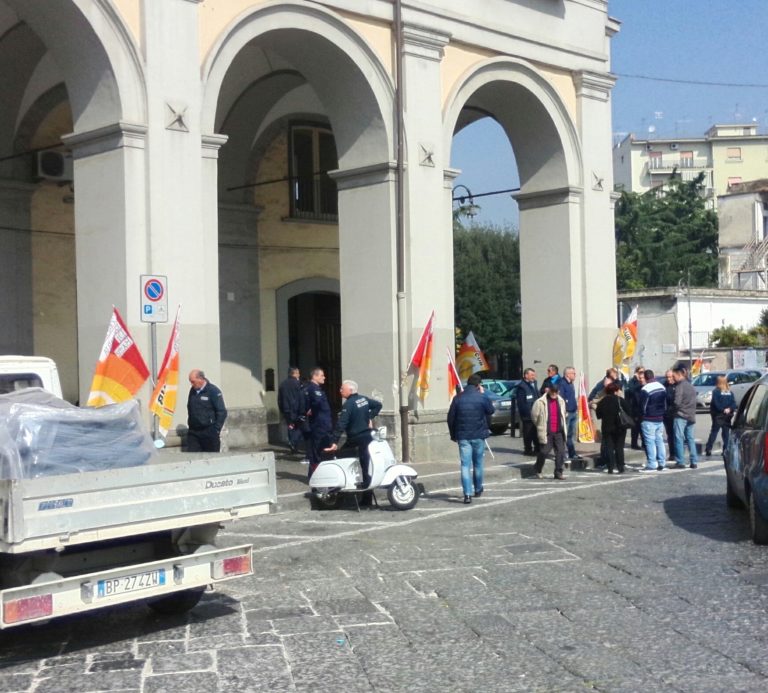 Aversa: sosta a pagamento agli ausiliari, affidamento di 15 giorni in attesa della gara
