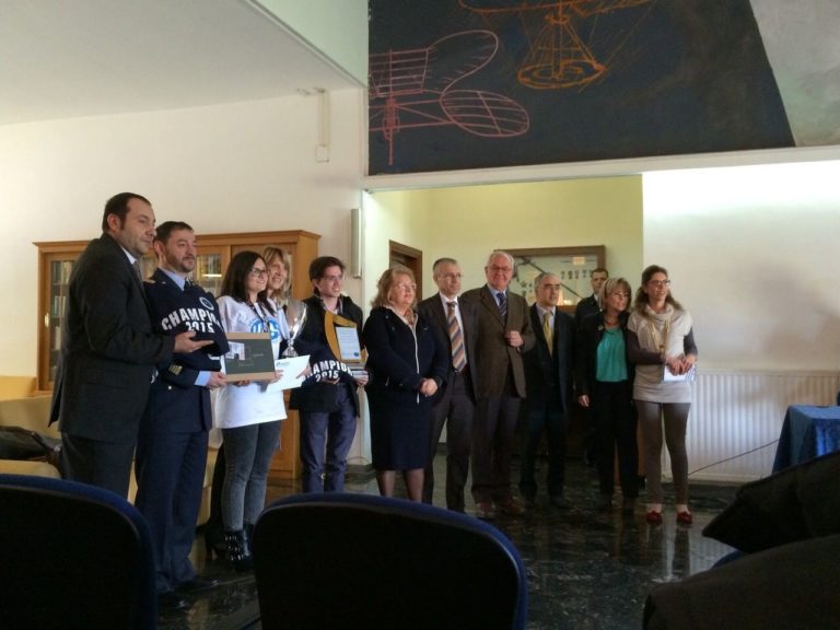 Trionfo del liceo scientifico Manzoni alla Championship di informatica 2015