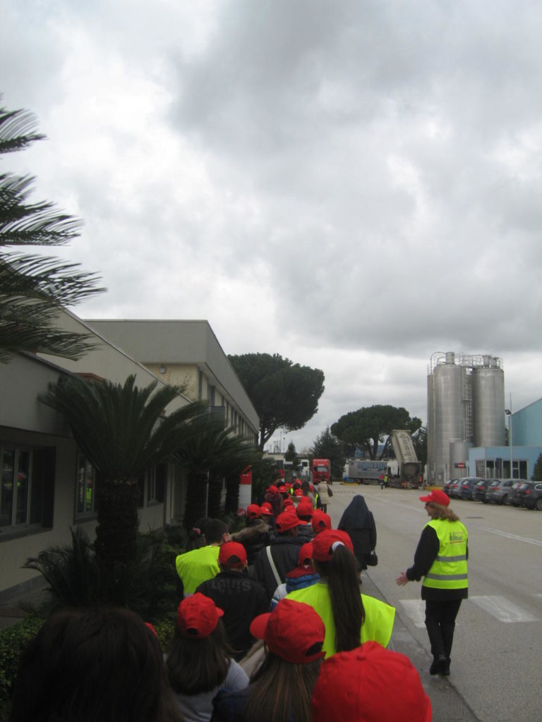 Marcianise: Coca Cola apre le porte dello stabilimento agli studenti