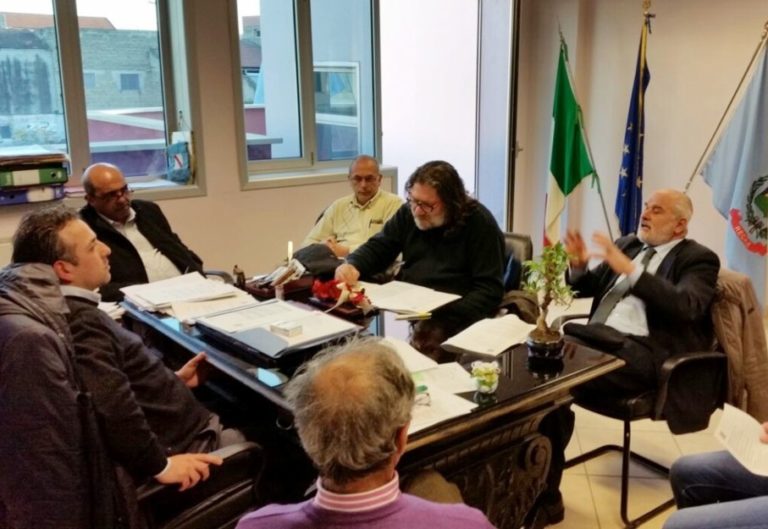 Recale, l’assessore Piscitelli promette bollette più eque. Esulta il comitato “Tari da rifare”