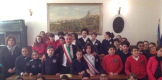 Ottaviano, eletto il sindaco dei ragazzi. È l’undicenne Marco D’Avino