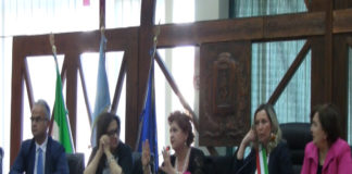 Chiusura Indesit Carinaro, sindaci in prima linea: Renzi intervenga con decisione GUARDA I VIDEO