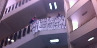 Giugliano: disoccupati protestano durante presentazione liste