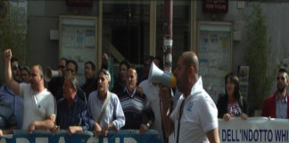 Operai Whirlpool da Berlusconi: “Basta parole e passerelle politiche, stabilimento non deve chiudere” VIDEO