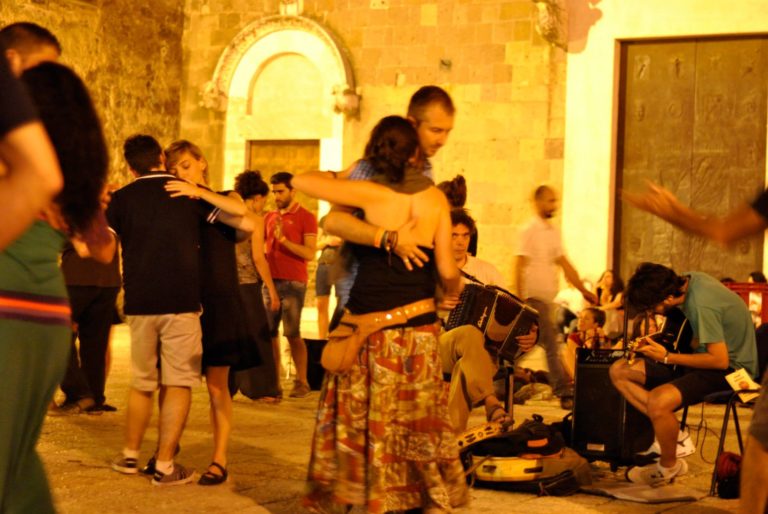 Caserta: Radici fest – Buskers al Borgo spazio agli artisti di strada