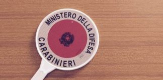 Mondragone: minaccia la ex e i carabinieri con un coltello, 44enne in manette