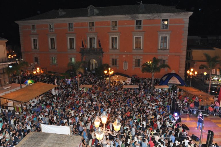 Sant’Arpino: numeri da record per la Sagra del Casatiello