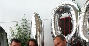 Santa Maria a Vico: nonna Felicetta spegne cento candeline, l’amministrazione le regala fiori e pergamena FOTO