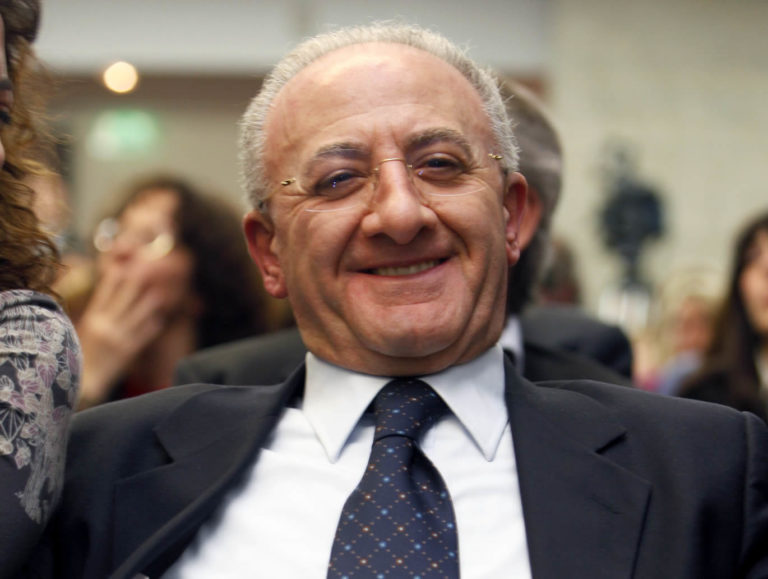 VIDEO De Luca boccia i consiglieri regionali: “Fanno solo chiacchiere, serve voto di fiducia”. E su Caldoro: “E’ un rosicone”