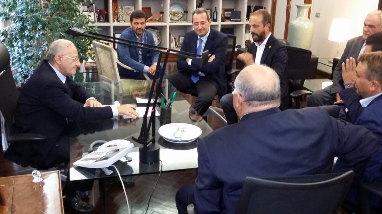 370 milioni di fondi europei per l’agricoltura a rischio, Coldiretti da De Luca