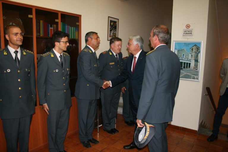 Caserta: il prefetto De Felice visita la Caserma della Gdf