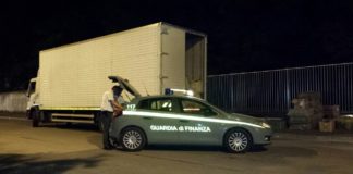 Caserta: Gdf sequestra diecimila articoli privi del marchio Ce