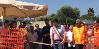 Posa prima pietra area Pip Casapesenna, De Rosa: noi parliamo con i fatti, l’opposizione parla a vanvera