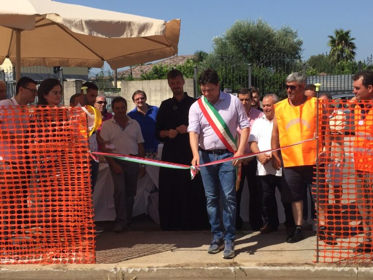 Posa prima pietra area Pip Casapesenna, De Rosa: noi parliamo con i fatti, l’opposizione parla a vanvera