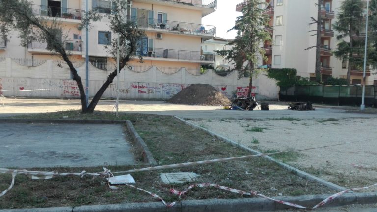 Aversa: in corso la pulizia dello standard di via Ungaretti