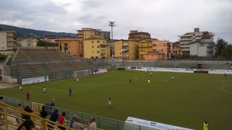 Serie D/I. Vincono Agropoli e Sarnese. Sconfitte le altre squadre campane.