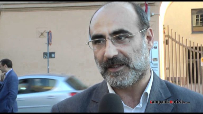 Un altro trombato alla corte di De Luca, il presidente della Regione “salva” Cimmino. E i democrat casertani contano meno di zero