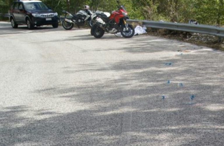Tragedia in Irpinia: moto si schianta contro guard rail, morta 24enne salernitana