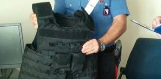 Gricignano: mettono in vendita online equipaggiamento rubato forze armate statunitensi, nei guai 3 persone