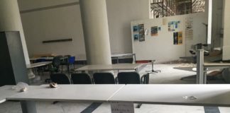 FOTO ESCLUSIVE – Crollo ingegneria Aversa, infiltrazioni e caduta calcinacci, stamattina su facebook il post: #danger #areainterdetta