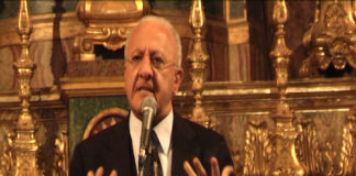 Caserta,, De Luca: pensare di chiudere le scuole da quarto mondo