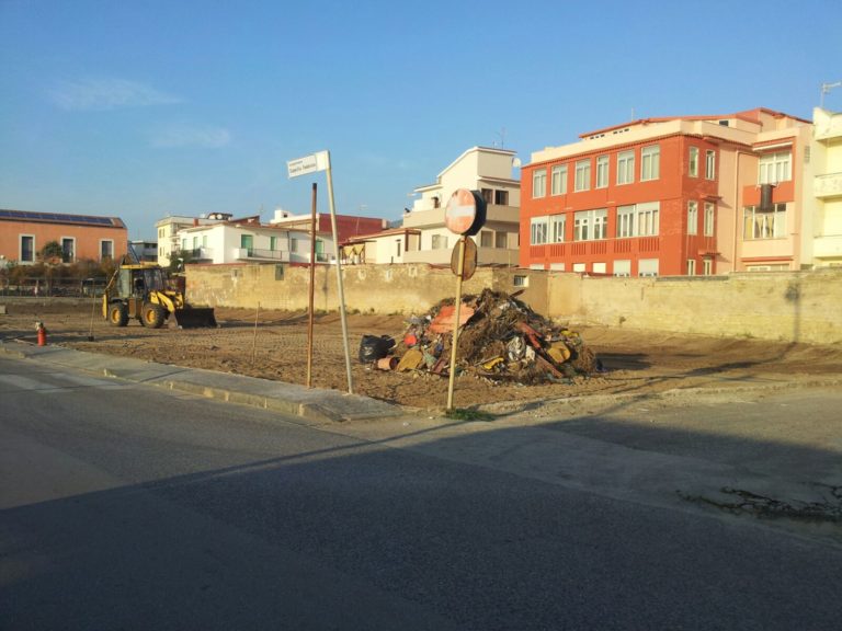 Mondragone: avanti con gli abbattimenti sul lungomare