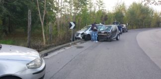 Aversa: carambola in via Nobel, coinvolte tre auto. Tre donne in ospedale