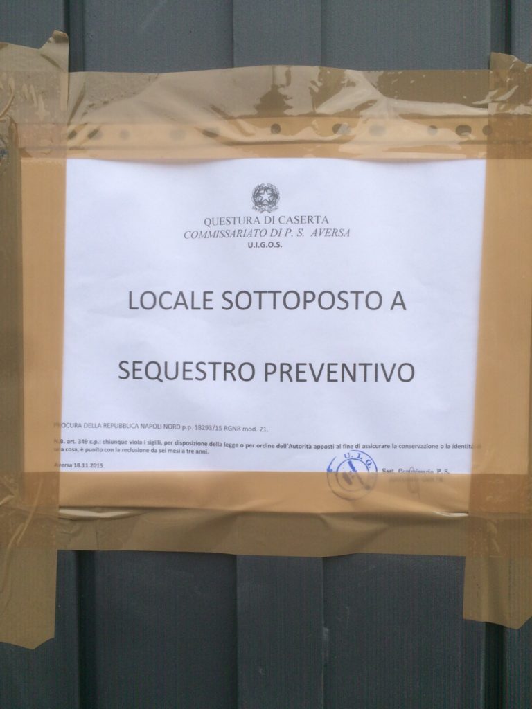 Aversa: crollo alla facoltà di ingegneria, negozi ancora chiusi. Nuovo sequestro