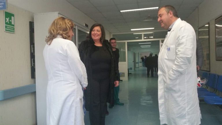 Napoli, blitz di Ciarambino all’Ascalesi: convocare commissione sanità