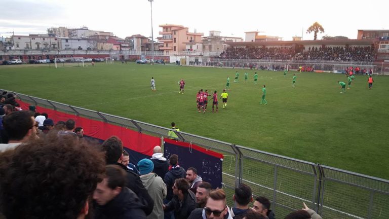 Serie D. Pomigliano rimonta il Taranto sul finale, al “Gobbato” finisce 2-2