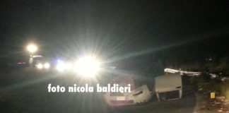 Carabinieri sventano rapina, inseguimento su Asse Mediano si chiude con incidente: feriti al Moscati GUARDA LE FOTO ESCLUSIVE