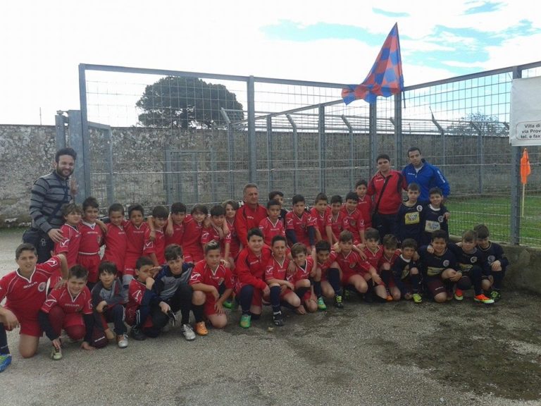 San Cipriano, Libera e Accademia Calcio scendono in campo contro la crisi economica