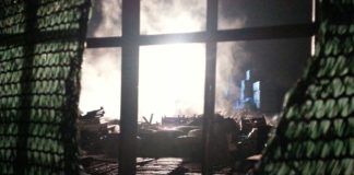 VIDEO E FOTO – Lusciano scoppia incendio nel deposito di Miroma Ceramiche