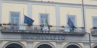 Aversa: alla chiesa di San Nicola i funerali dell’ex sindaco Sagliocco