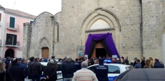 Aversa: ultimo saluto al vigile urbano Rino Freda, la commozione dei colleghi