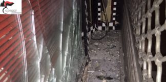 Bomba contro officina nel beneventano, individuati responsabili