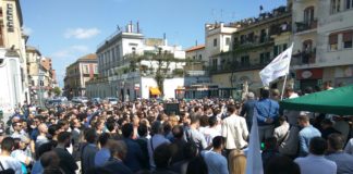 VIDEO – Aversa, Di Battista per Mazzoni: Movimento argine a corruzione